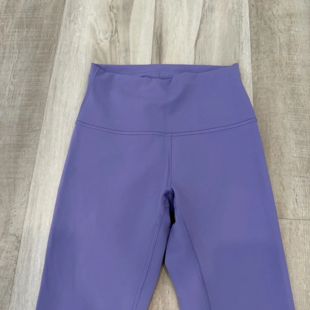 Lululemon Women's Purple High-Waisted Leggings